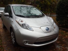 Nissan LEAF 2015 – 25 571 Km – 18 900 $  (seulement 16 371 $ avec subvention) – VENDU