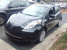 Nissan LEAF 2015 S+ 41 819 Km – 18 900 $  (seulement 16 571 $ avec subvention) – VENDU