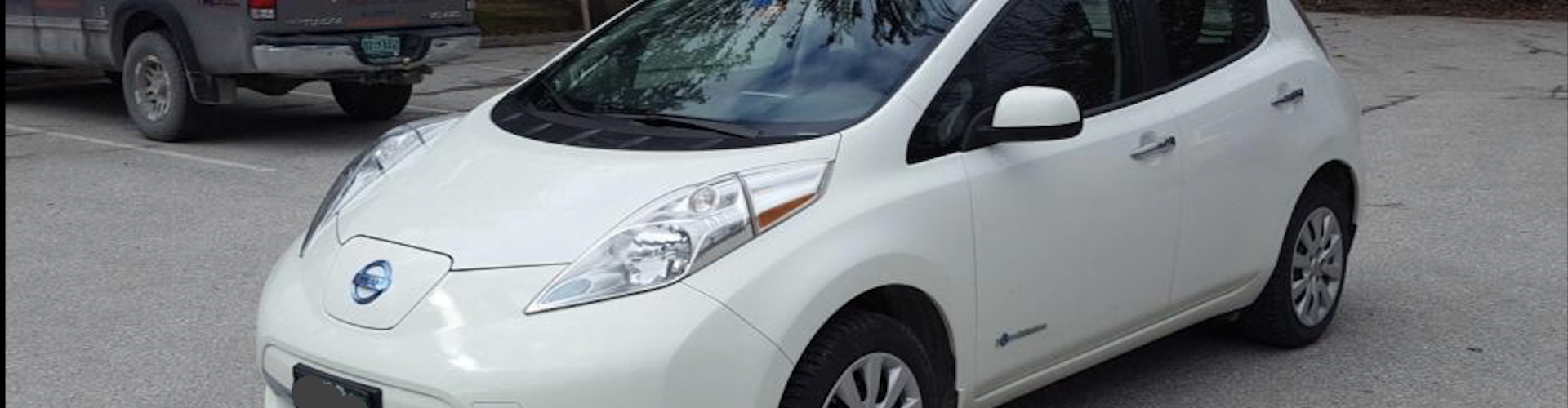 Nissan LEAF 2015 S+ 49 470  Km – Seulement 16 421 $ avec la subvention – VENDU